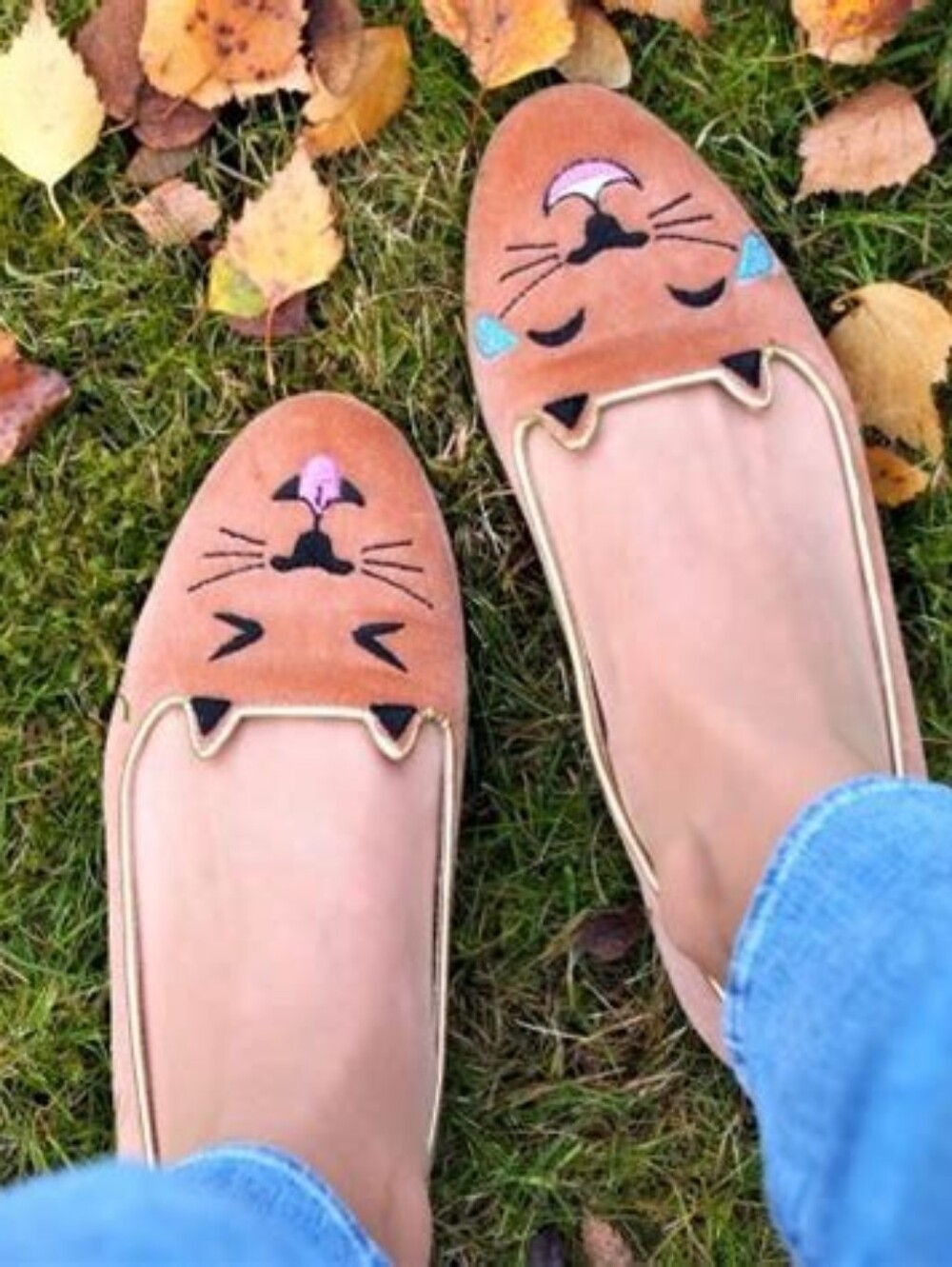 CHARLOTTE OLYMPIA #EMOTICATS Velvet Flats Size 39 Org. $525 - Picture 2 of 13
